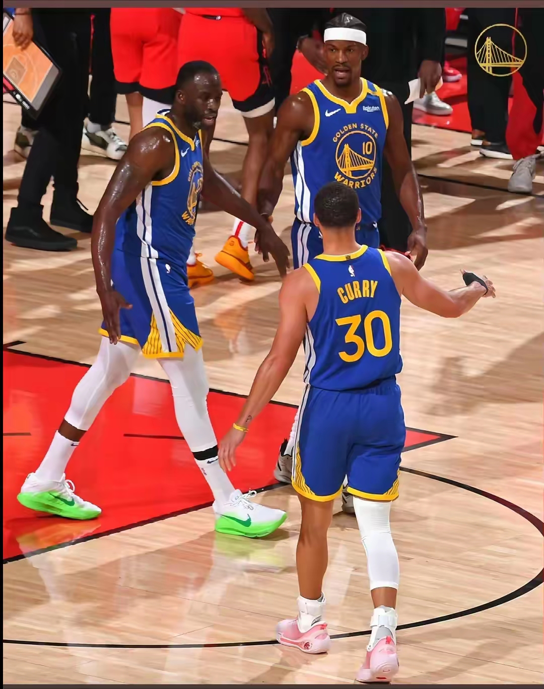 金州勇士迎NBA季后赛关键赛；窗口期扳平良机；更衣室稳定；训练强度显著提升的简单介绍
