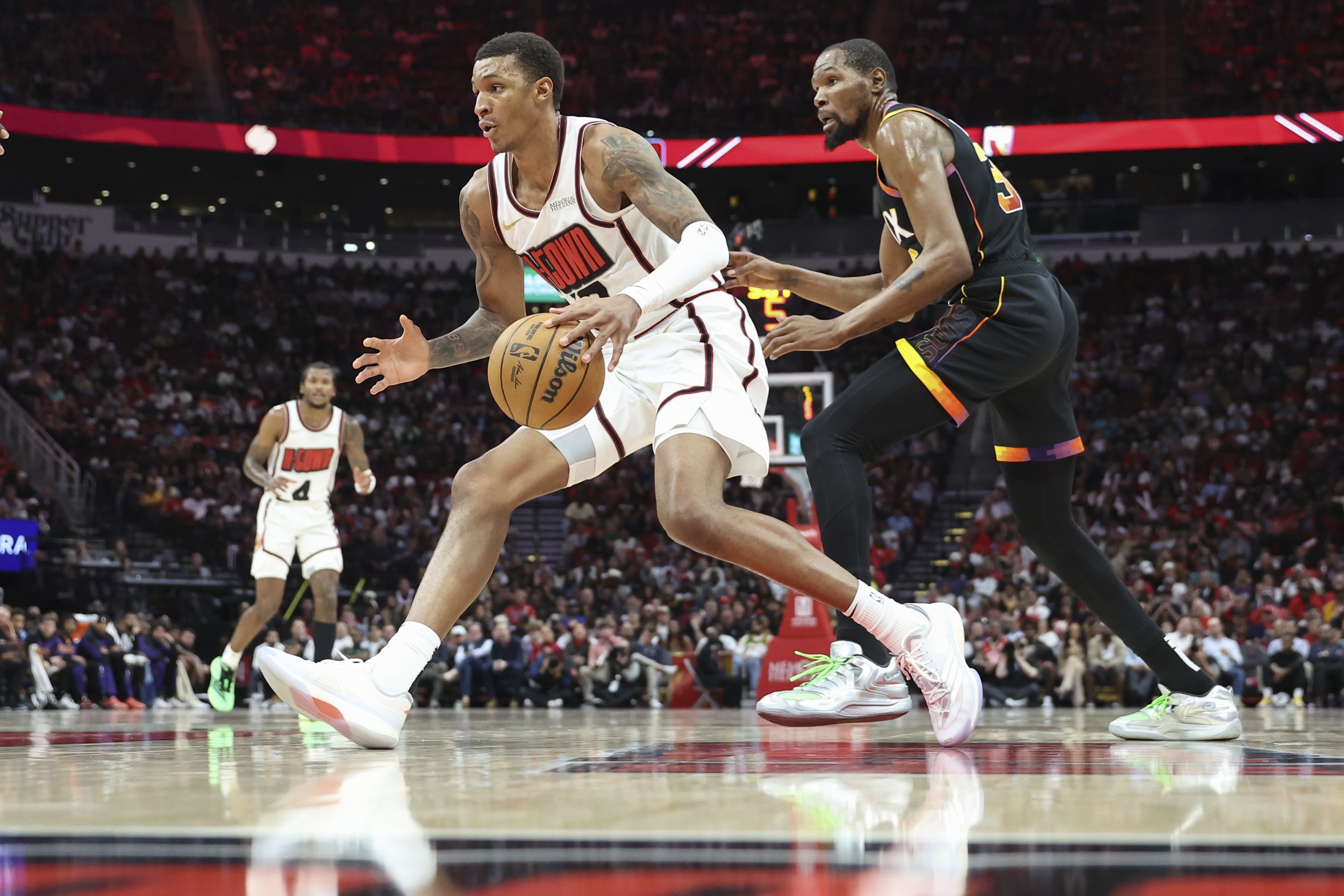 今晨菲尼克斯太阳调整名单以备国王杯,战术微调环节打磨,底气十足,资深球员宣示担当(2025新球衣) 今晨菲尼克斯太阳调整名单以备国王杯,战术微调环节打磨,底气十足,资深球员宣示担当(2025新球衣)