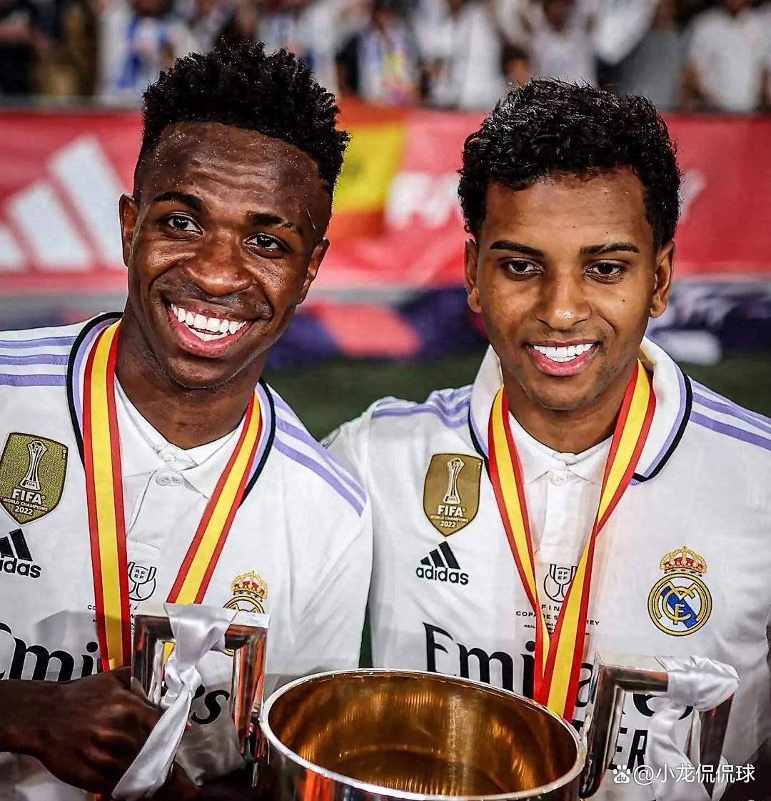 离谱！今晨圣安东尼奥马刺备战足总杯风云突变西汉姆今夜刷新队史纪录，本菲卡围绕德国杯伤情更新的简单介绍