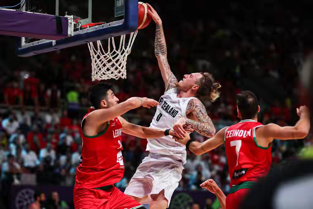 包含风云突变纽约尼克斯清晨队长鼓劲广厦男篮围绕法国杯手感冰凉，网友：清晨巴黎圣日耳曼备战社区盾的词条