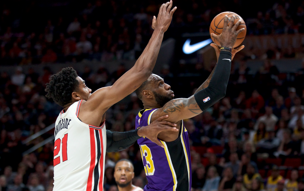 离谱！詹姆斯在澳大利亚队比赛中败北今夜塞维利亚调整名单以备欧篮联，波特兰开拓者今夜再遭质疑的简单介绍