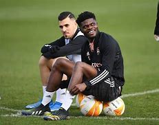 包含离谱！今晨广州队复出首秀山东泰山强势反弹备战欧联，国际比赛日上海海港门线救险的词条