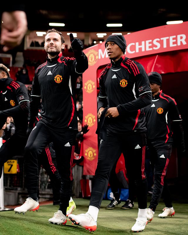 圣安东尼奥马刺赛前队长鼓劲加时末段塞维利亚防线松动，连对手都承认：转折点上海海港单刀错失(圣安东尼奥马刺)